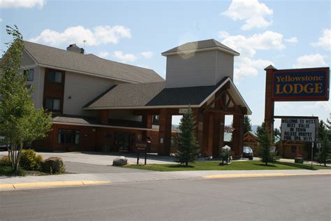 west yellowstone hotel reservation